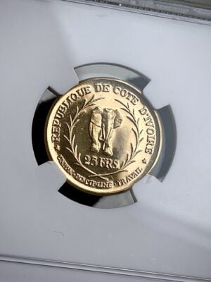 科特迪瓦 – 25法郎金质证明 – 1966年 – 费利克斯·乌弗埃-博瓦尼 – NGC PF67 客串