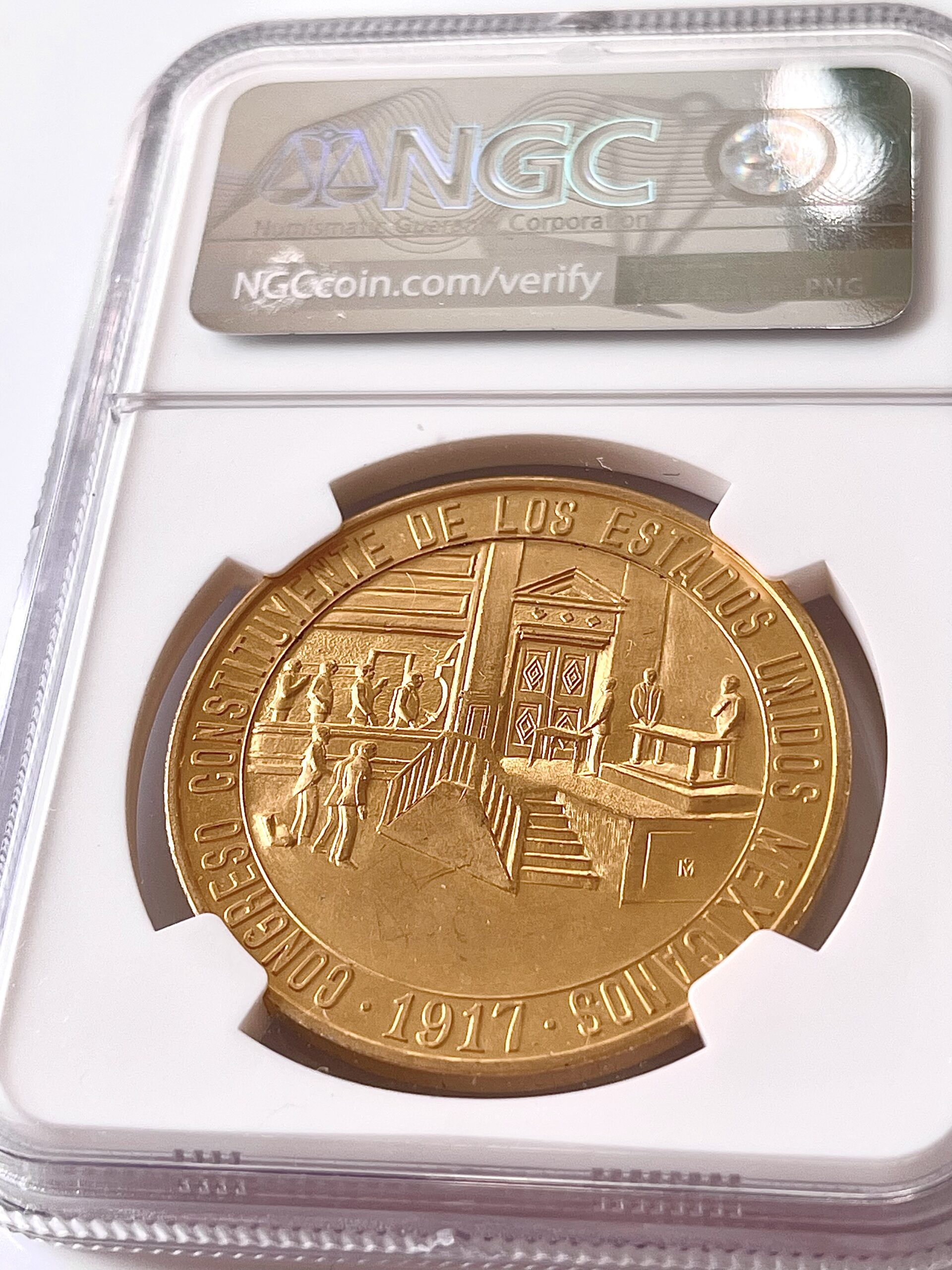 Medaglia d'oro della Costituzione del Messico 1967 – NGC MS62