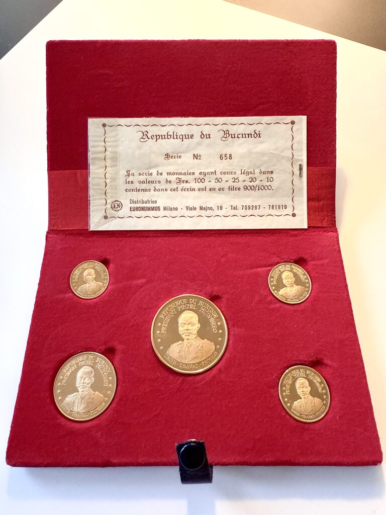 Burundi 1967 Franchi Primo Anniversario Presidente della Repubblica Michael Micombero