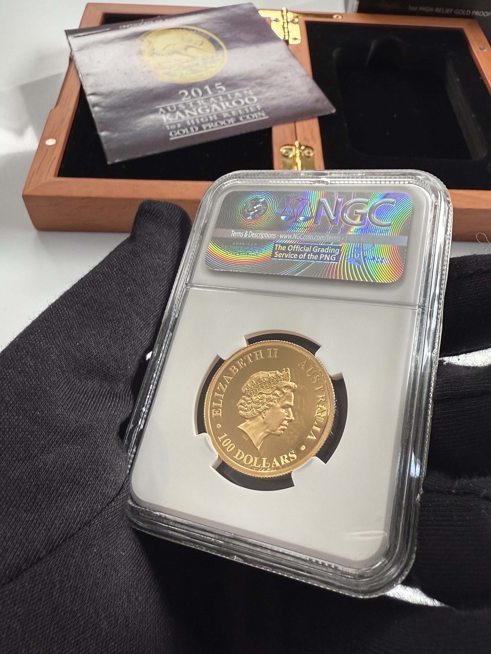澳大利亚2015 年金袋鼠1 盎司高浮雕|PF70 NGC