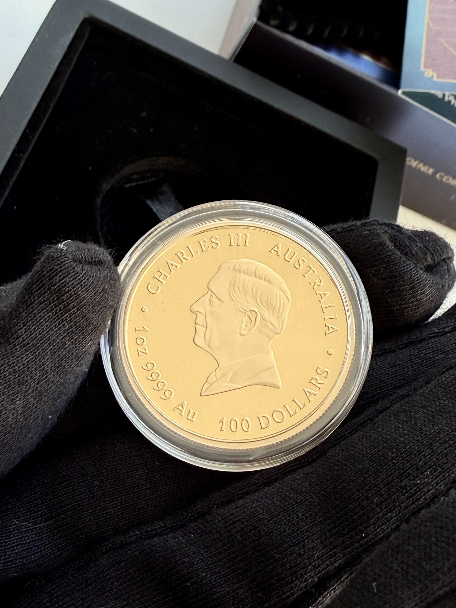 澳大利亚-2025-100-澳元神话传奇双凤凰-1盎司金精制盒装zertifikat_5 澳大利亚 2025 年双凤凰 1 盎司精制金币,带表壳和证书