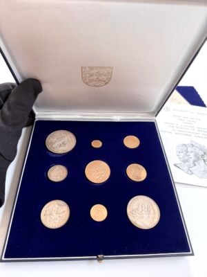 Jersey 1972 Pounds 25th Anniversary of the Wedding of Queen Elizabeth II and Prince Philip 5 Gold Coins Proof Set