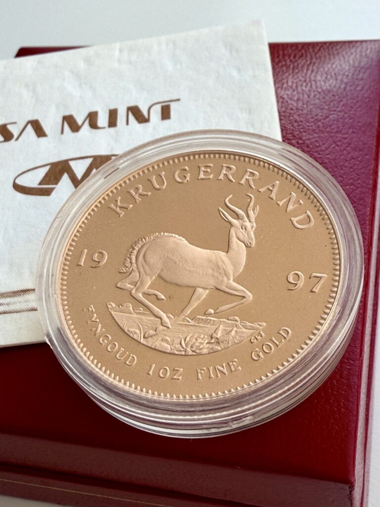 Moneta Krugerrand del 1997 da 1 oz in oro Proof con certificato – Edizione da collezione sudafricana con finitura Proof e motivo Springbok