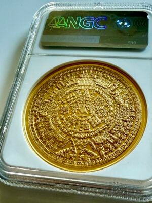 Messico-1968-giochi-olimpici-stadio-olimpico-oro-ngc-ms65_6 Medaglia d'oro Messico 1968 Giochi Olimpici Messico 68 35 g in supporto NGC MS65 con logo centrale "Messico 68" nella pista ovale dello stadio, Cert 8402388-001