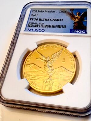 Messico 2023 Libertad 1 Onza Proof PF70 Ultra Cameo in supporto NGC con etichetta blu del Messico e marchio della moneta Mo, Cert 8582671-005