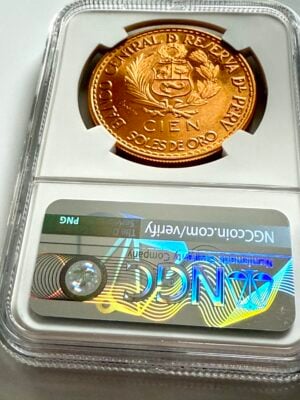 秘鲁-1965-100-索尔-400年-NGC-ms66_2 秘鲁1965年100索尔金币“利马铸币周年纪念”,NGC持有人,分级MS66。