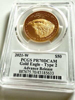 2021-W Gold American Eagle Type 2 Proof 1 oz – PCGS PR70DCAM Advance Release im Holder mit Adler-Reverse und Label $50