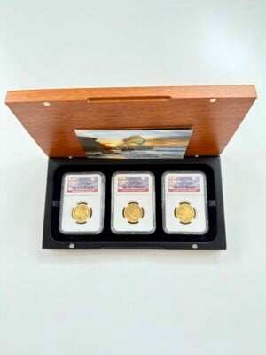 澳大利亚金币套装2013——发现澳大利亚精制套装,含三枚金币,NGC PF70 Ultra Cameo,原木盒附证书。