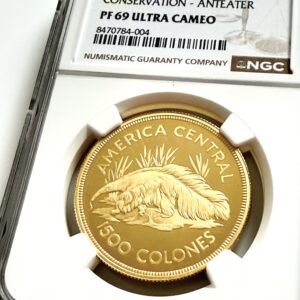 Costa Rica 1974 1.500 Colones Goldmünze Anteater aus der Conservation Series im NGC-Holder mit Erhaltungsgrad PF69 Ultra Cameo.