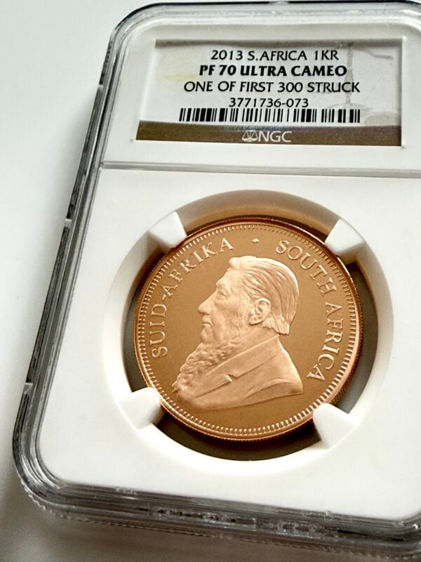 Südafrika Krugerrand 2013 1 Unze Gold Proof NGC PF70 Ultra Cameo One of First 300 Struck im Original-Holder.