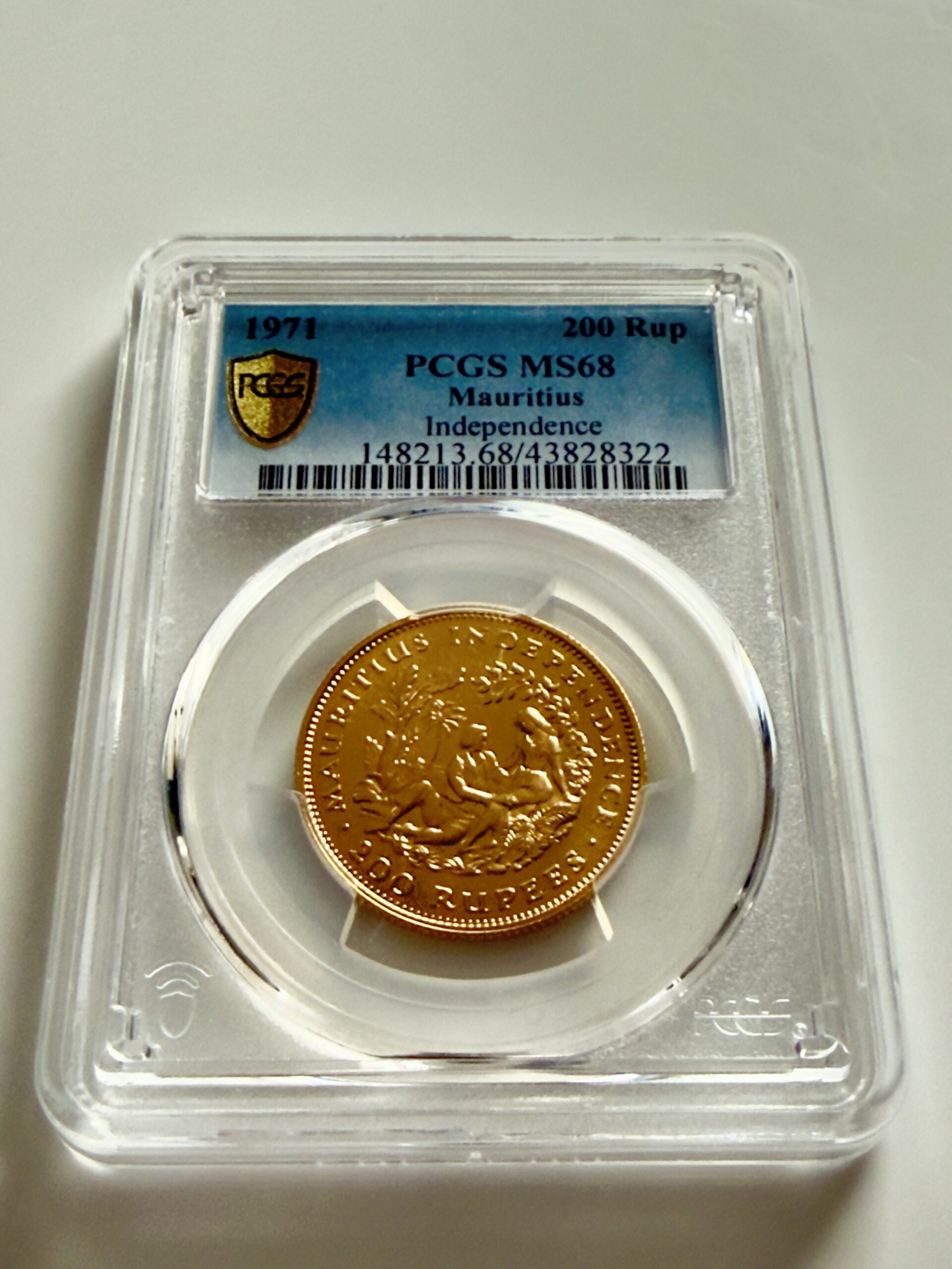mauritius-1971-200-rupees-independence-gold-pcgs-ms68_4 Mauritius 1971 - 200 Rupees Gold - Independence - PCGS MS68 - zertifiziert in PCGS-Slab mit blauem Label