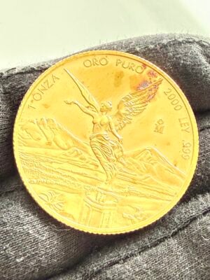 Mexique 2000 1 Onza Libertad, pièce d'or, émission du début de l'époque moderne, motif classique de la déesse de la Victoire, pièce originale non traitée.