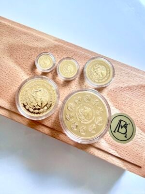 墨西哥2024年自由金质精制套装19盎司盒装及coa_4 墨西哥2024年自由金质精制套装,含五枚金币,装在原木盒中,并附带证书(COA)。