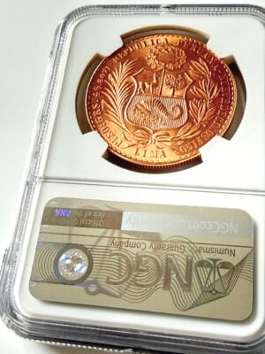 秘鲁-1965-100-索尔-坐-自由-金-NGC-ms65_2 秘鲁金币1965年——100枚座席自由女神,NGC板,MS65级。