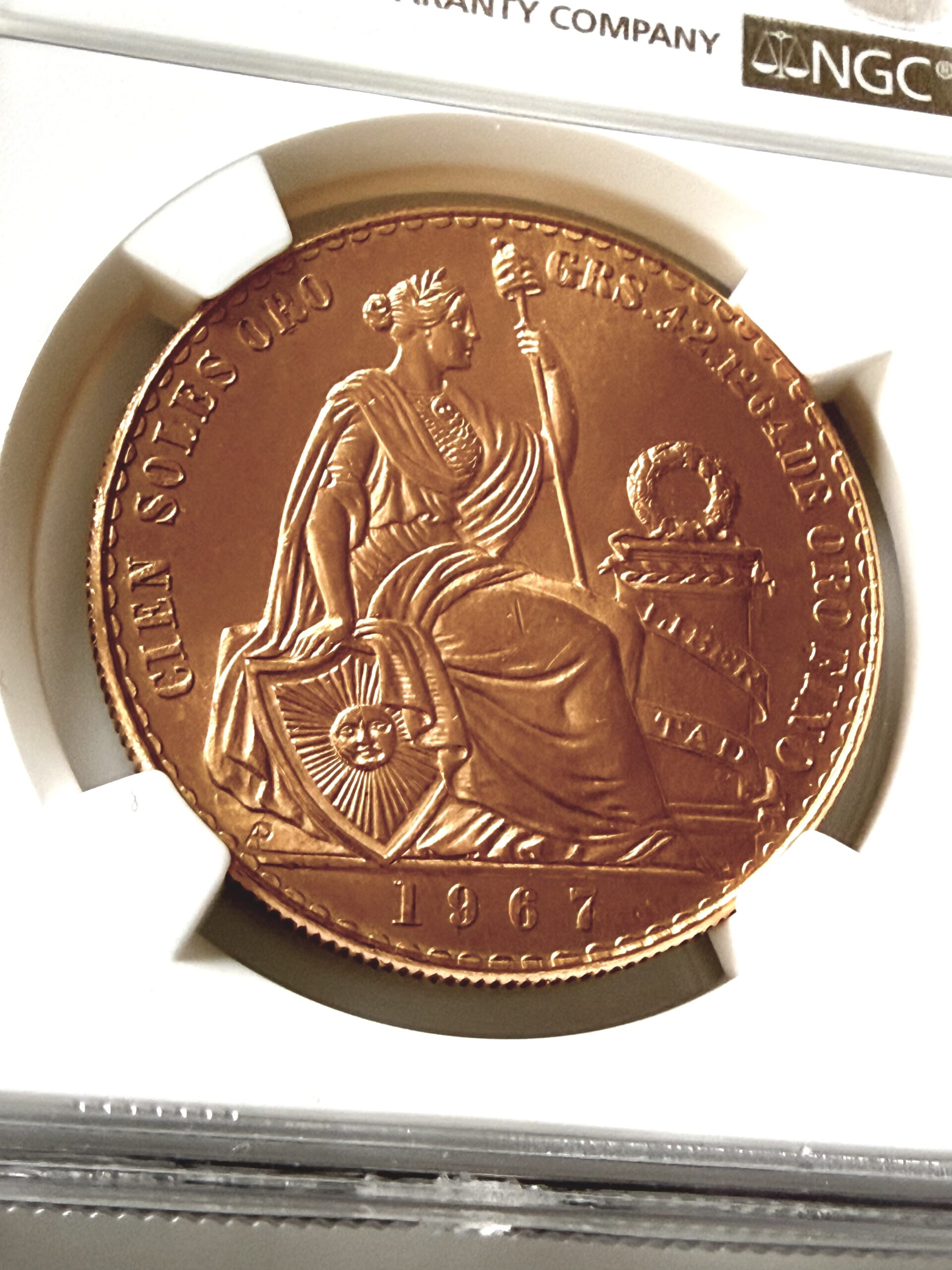 Peru - 1967 - 100 Soles - Seated Liberty - Gold - NGC MS65