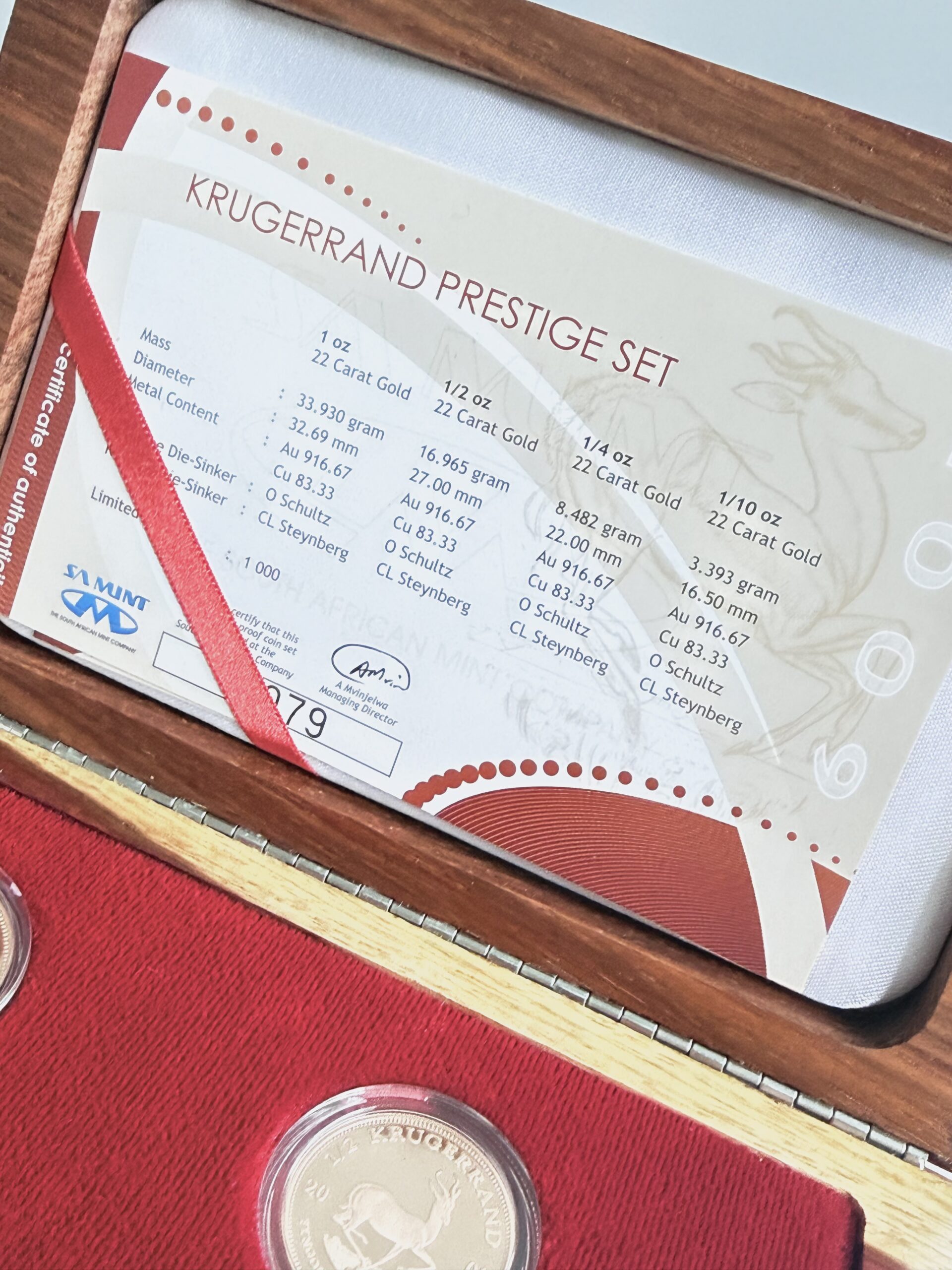 south africa-2009-kruegerrand-prestige-set-4-gold-coins-proof_6 Südafrika 2009 Krügerrand Prestige Set – 1 oz 1/2 oz 1/4 oz 1/10 oz Gold Proof – im Holzetui