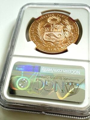 秘鲁-1967-100-金底-NGC-ms65_2 秘鲁 - 1967年 - 100索尔金币 - NGC板金币 - MS65 - 证书6613640-019