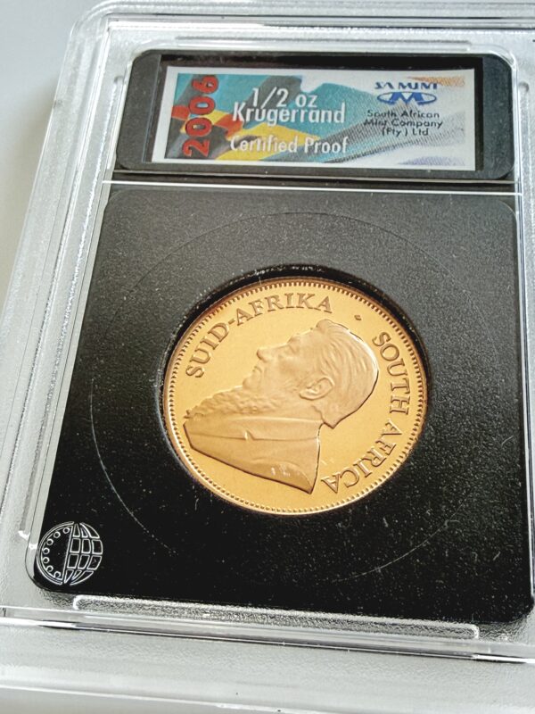2006er 1/2 Krügerrand Goldmünze mit Springbock-Motiv in einem transparenten Münzhalter mit schwarzem Einsatz und leerem Beschriftungsfeld.