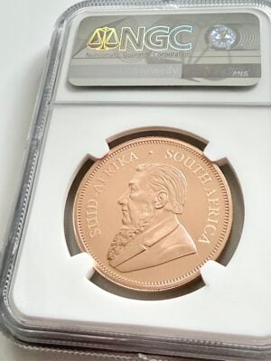 kruegerrand-2022-qeii-platinum-jubilaeum-1oz-ngc-pf70-ucam_2 NGC-zertifizierte Krügerrand-Goldmünze aus Südafrika von 2022 mit QEII Platinum Jubilee Privy Mark, bewertet mit PF70 Ultra Cameo.