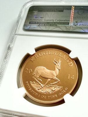 Moneta commemorativa Krugerrand 2014 da 1 oz PF70 Top Pop Reverse Moneta commemorativa Krugerrand da 1 oncia in oro, versione Proof, certificata NGC PF70 Ultra Cameo Top Pop Lapel con Springbok, anno 2014.
