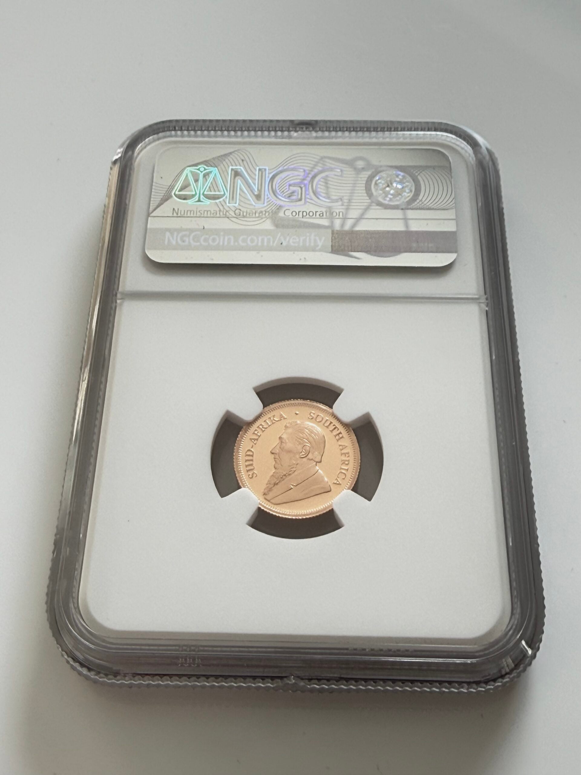 2022 Südafrika 1/10 oz Gold Krügerrand NGC PF70 kompletter NGC Holder Vorderseite